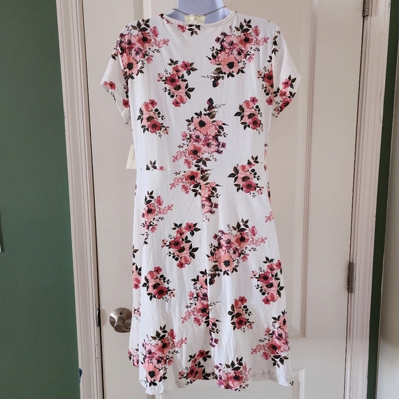 Bobbie Brooks Women’s Dress Knee Length Soft Flowey Pink Floral Boho Size Medium - Picture 2 of 9